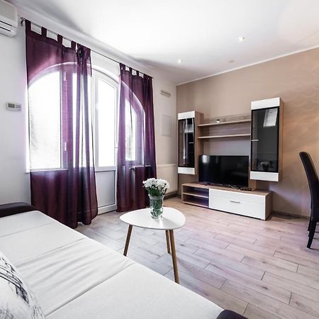 Village Apartments Mimi Pridvorje Ngoại thất bức ảnh