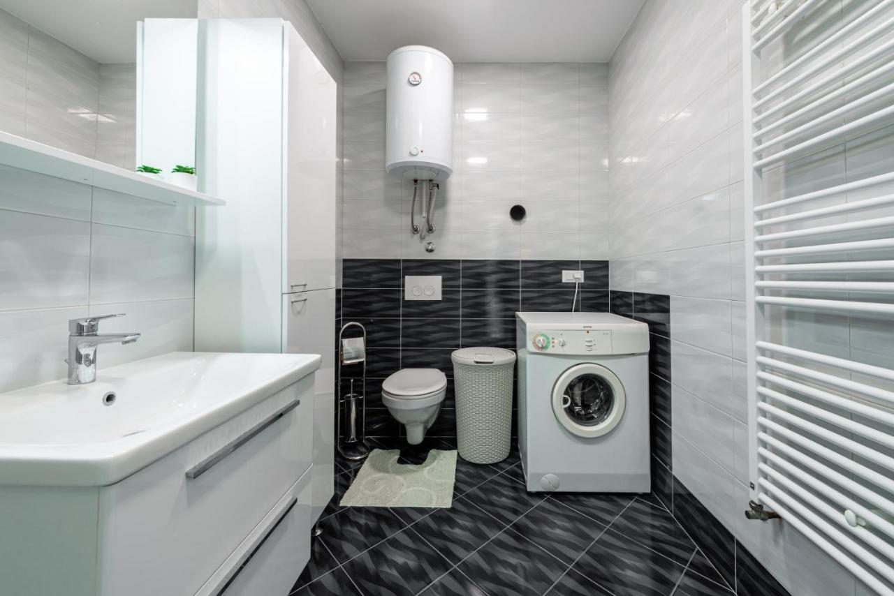 Village Apartments Mimi Pridvorje Ngoại thất bức ảnh